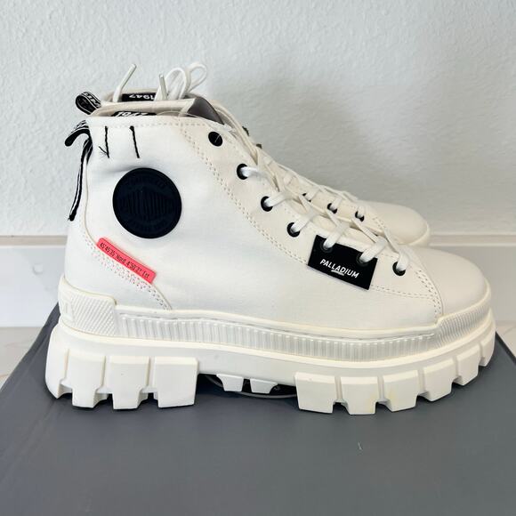 Brand New in Box Palladium Hi Platform Sneaker Boots Size 10 Women's - Picture 1 of 10